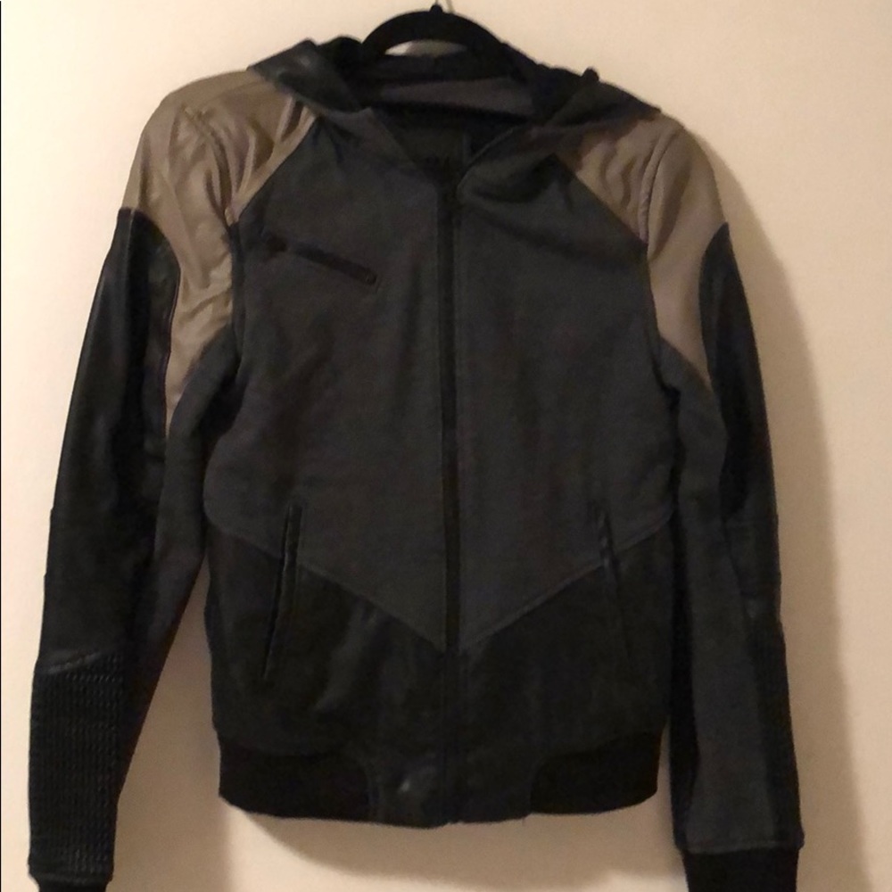 Mixed leather zip up